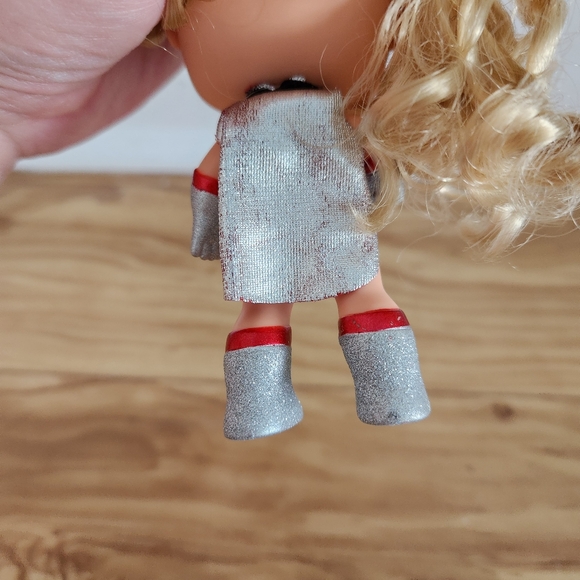 Bratz Babies Super Cloe - Picture 5 of 6